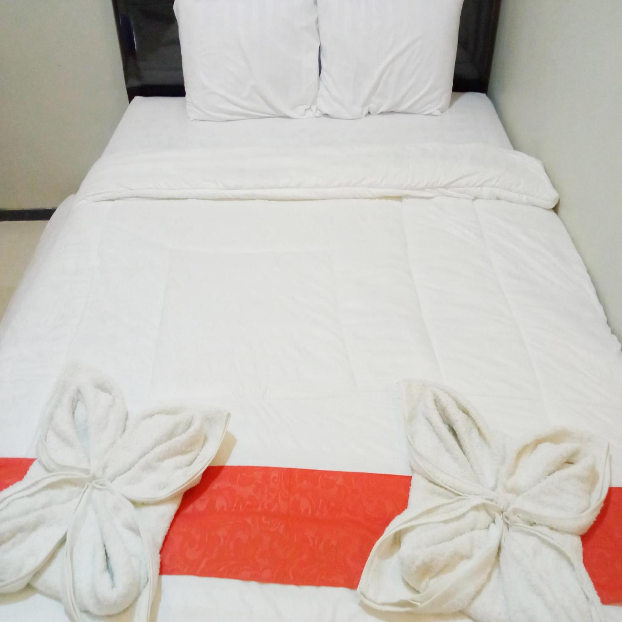 Rifal Inn Mitra Reddoorz Tegal  Exterior photo