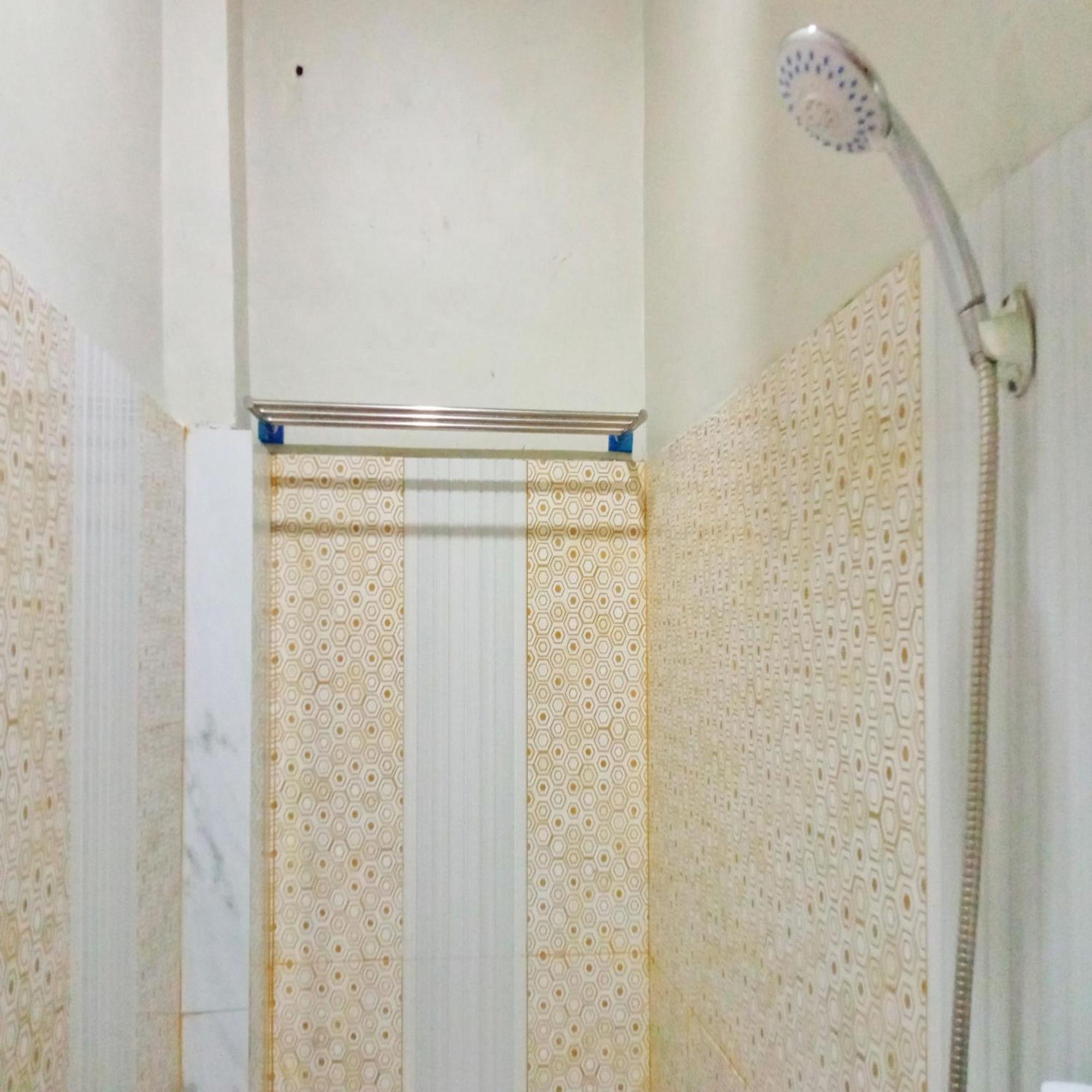 Rifal Inn Mitra Reddoorz Tegal  Exterior photo