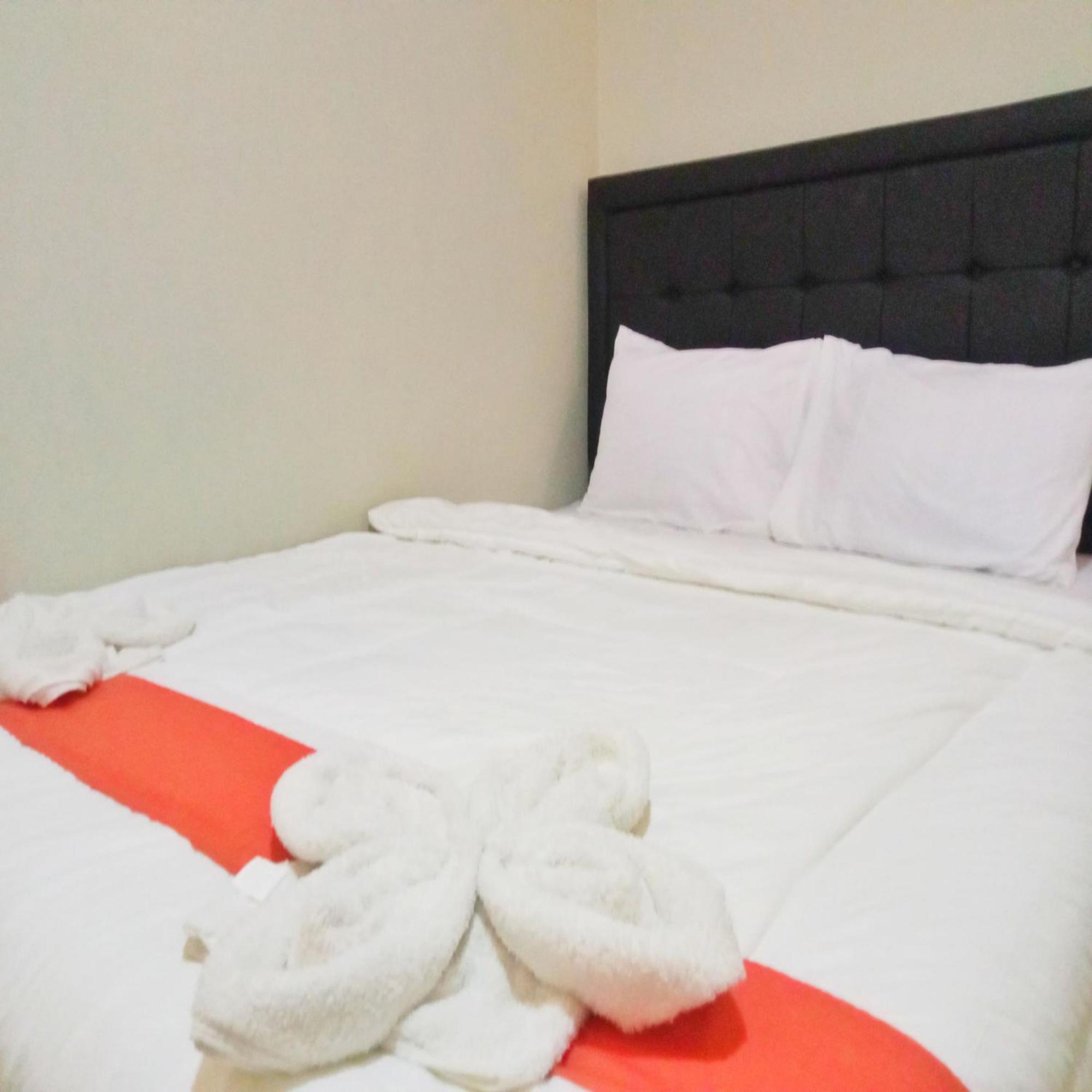 Rifal Inn Mitra Reddoorz Tegal  Exterior photo